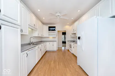 5165 Hawks Point Road, Indianapolis - 38
