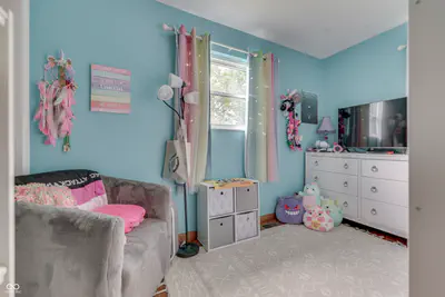 8025 Sycamore Road, Fairland - 23