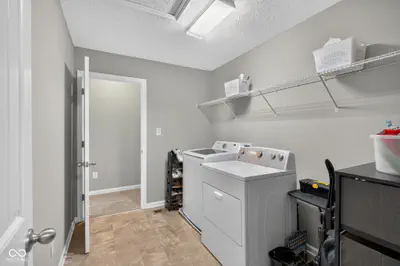 10608 Kensington Lane, Fortville - 35