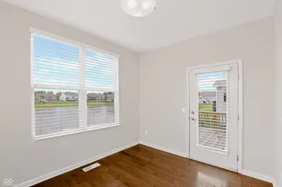561 Harstad Boulevard, Westfield - 36