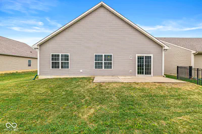 5350 Tanglewood Lane, Whitestown - 30