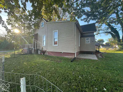 462 Bond Street, Scottsburg - 24