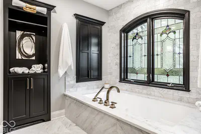 7951 Meridian Hills Lane, Indianapolis - 18