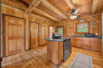6821 W County Road 700 N, Freetown - 40
