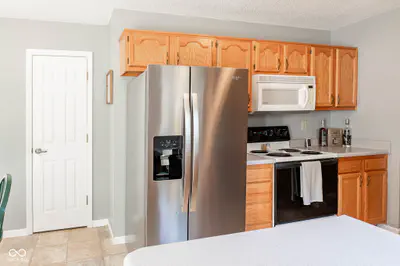 8146 Sunset Court, Columbus - 18