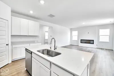 394 Eisenhower Street, Fortville - 22