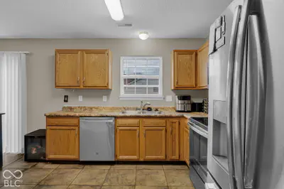 9737 Piper Lake Drive, Indianapolis - 10