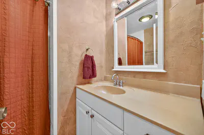 261 Oakwood, Greenwood - 42