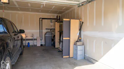 6162 Crabapple Drive, Whitestown - 23