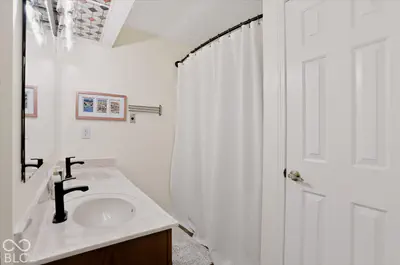 8879 Lesley Lane, Brownsburg - 23