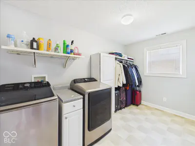 9655 Rhodes Court, Avon - 34
