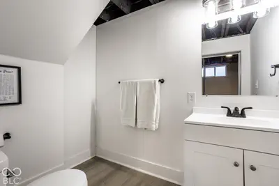 260 W 44th Street, Indianapolis - 34