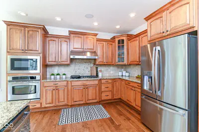 14263 Hearthwood Drive, Fishers - 8