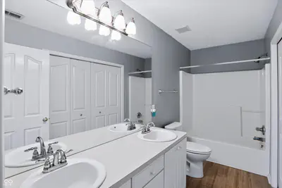 7761 Prairie View Drive, Indianapolis - 35