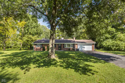 10461 Woodlawn Drive, Carmel - 3