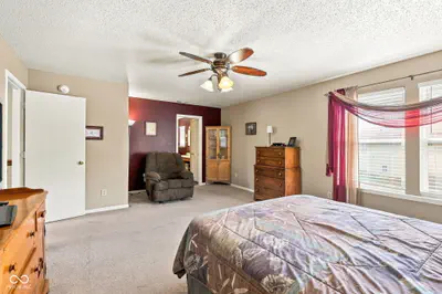 6852 Maywood Circle, Avon - 15