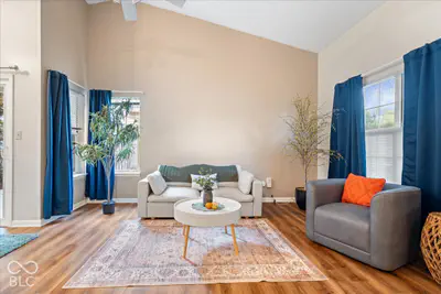7475 Wood Court, Fishers - 3