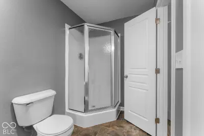 1521 Robin Hood Drive, Seymour - 27