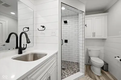 7800 Lakewood Drive, Unionville - 44