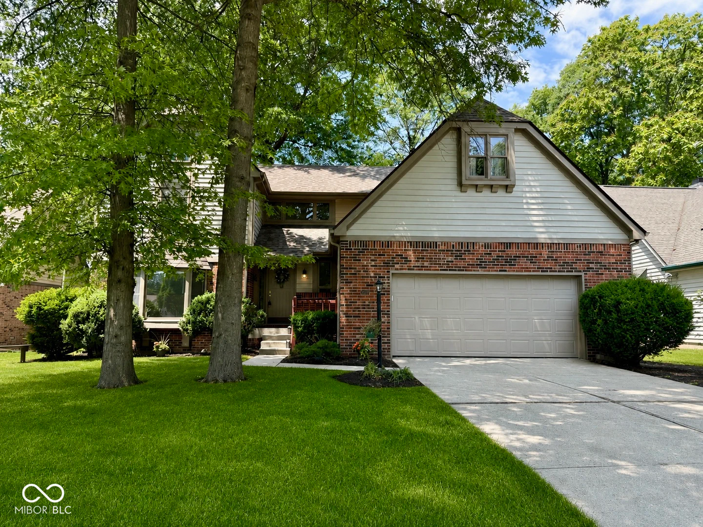 7570 Pinesprings West Drive, Indianapolis