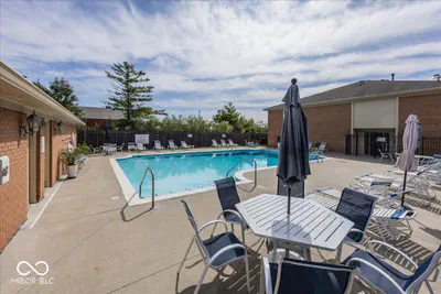 541 Hunters Drive, Carmel - 19