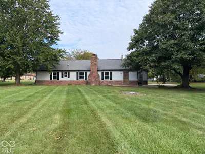 3339 W Sunset Drive N, Greenfield - 5