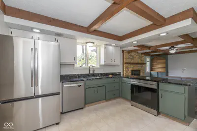 1608 Friendship Drive, Indianapolis - 9