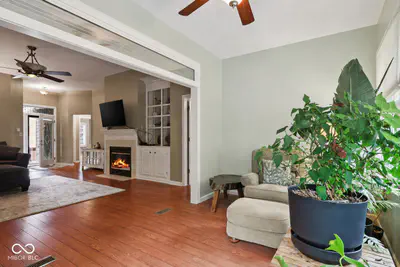 1628 Foxmere Boulevard, Greenwood - 8