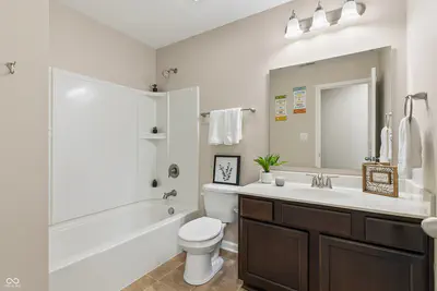 7148 N Chelmsford Drive, McCordsville - 43