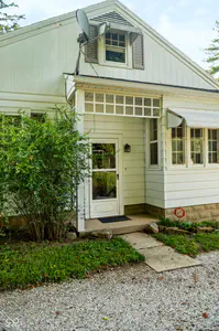 455 Extension, Newport - 2