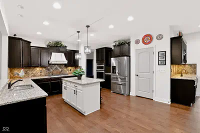 927 Racetime Road, Westfield - 30