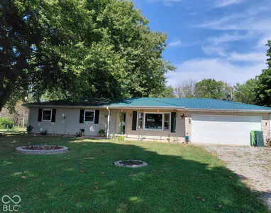 150 W 300 S, Crawfordsville - 3