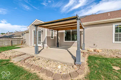 7203 Oakview Drive, Avon - 37