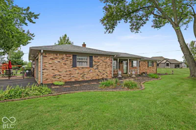6349 W Buckskin Court, New Palestine - 47