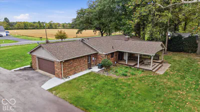 7721 200 Road, New Palestine - 44