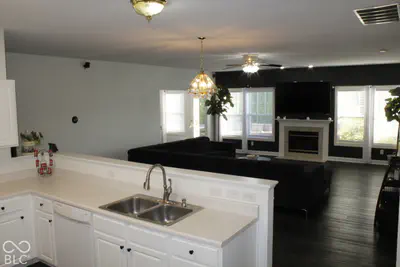 9533 Treyburn Lakes Drive, Indianapolis - 17
