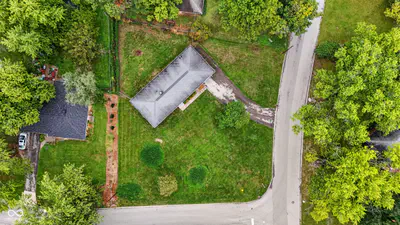 1160 Birnam Woods Trail, Carmel - 44