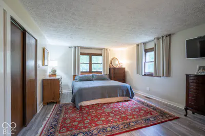 1744 1000, Fountaintown - 22