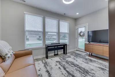 15013 Stonneger, Westfield - 15