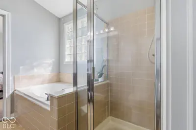 8035 Meadow Bend Lane, Indianapolis - 35