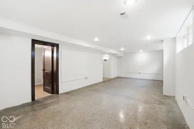 5527 Pennsylvania Street, Indianapolis - 27