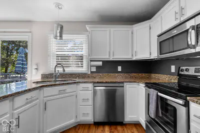 1067 Arlington Court, Carmel - 19