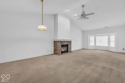 340 Lakewood Court, Avon - 8
