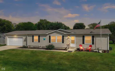 150 Sunset Court, Cicero