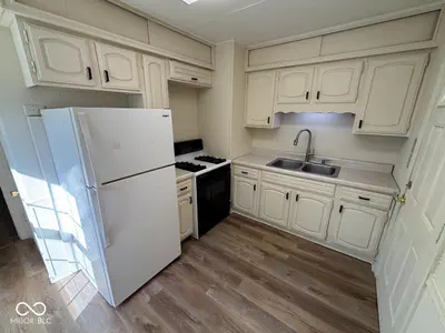 2202 Pershing Drive, Muncie - 11