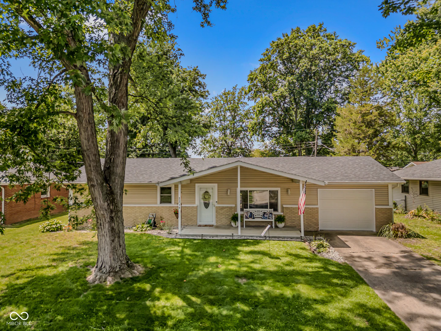 2216 Dawnshire Drive, Columbus