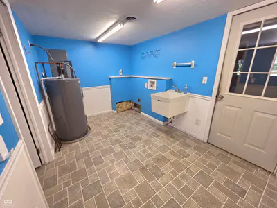 26098 State Road 46, Batesville - 17
