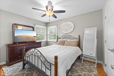 214 W Kings Highway, Rushville - 18