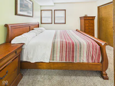 318 Vasbinder Drive, Chesterfield - 22