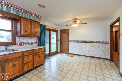 296 Western Parkway, Seymour - 8